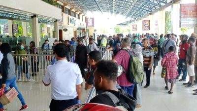 Bandara Sentani Alex-Papua-Bandara-Sentani-Sehari-Sebelum-Tutup-Engel