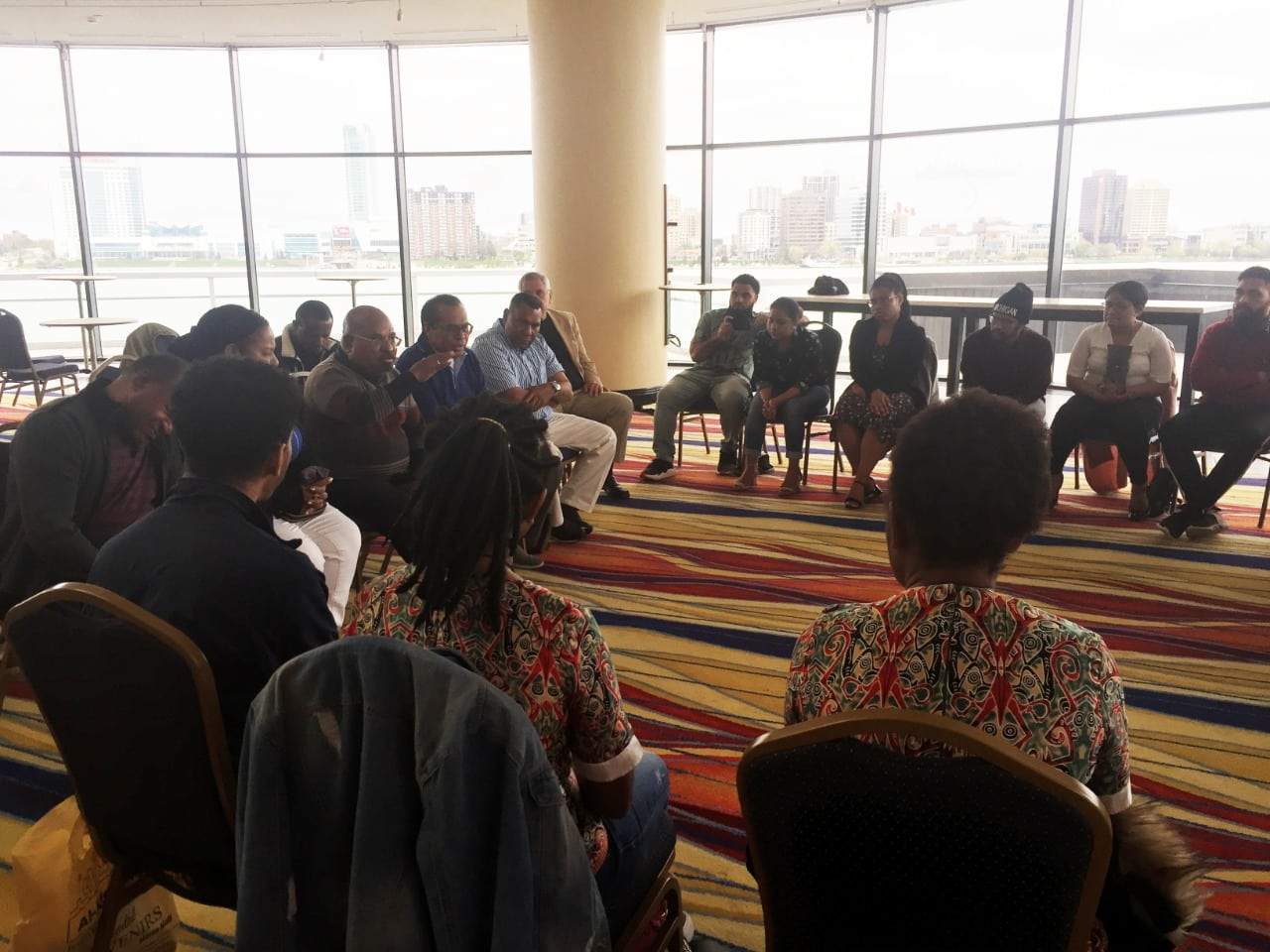 Gubernur Papua, Lukas Enembe bertemu dengan mahasiswa Papua yang kuliah di AS di kota Detroit, AS pada bulan Mei 2019 - Jubi/Victor Mambor