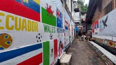 Melihat Piala Dunia Qatar dari Kampung Baru Dok IX Kota Jayapura