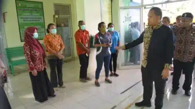 Nakes Puskesmas Sota Merauke Berikan Pelayanan Kesehatan kepada Warga Indonesia dan PNG