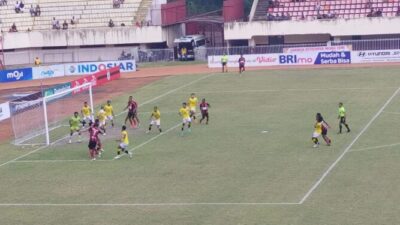 Bermain di Stadion Mandala Persipura VS Persekat Tegal berakhir tanpa gol